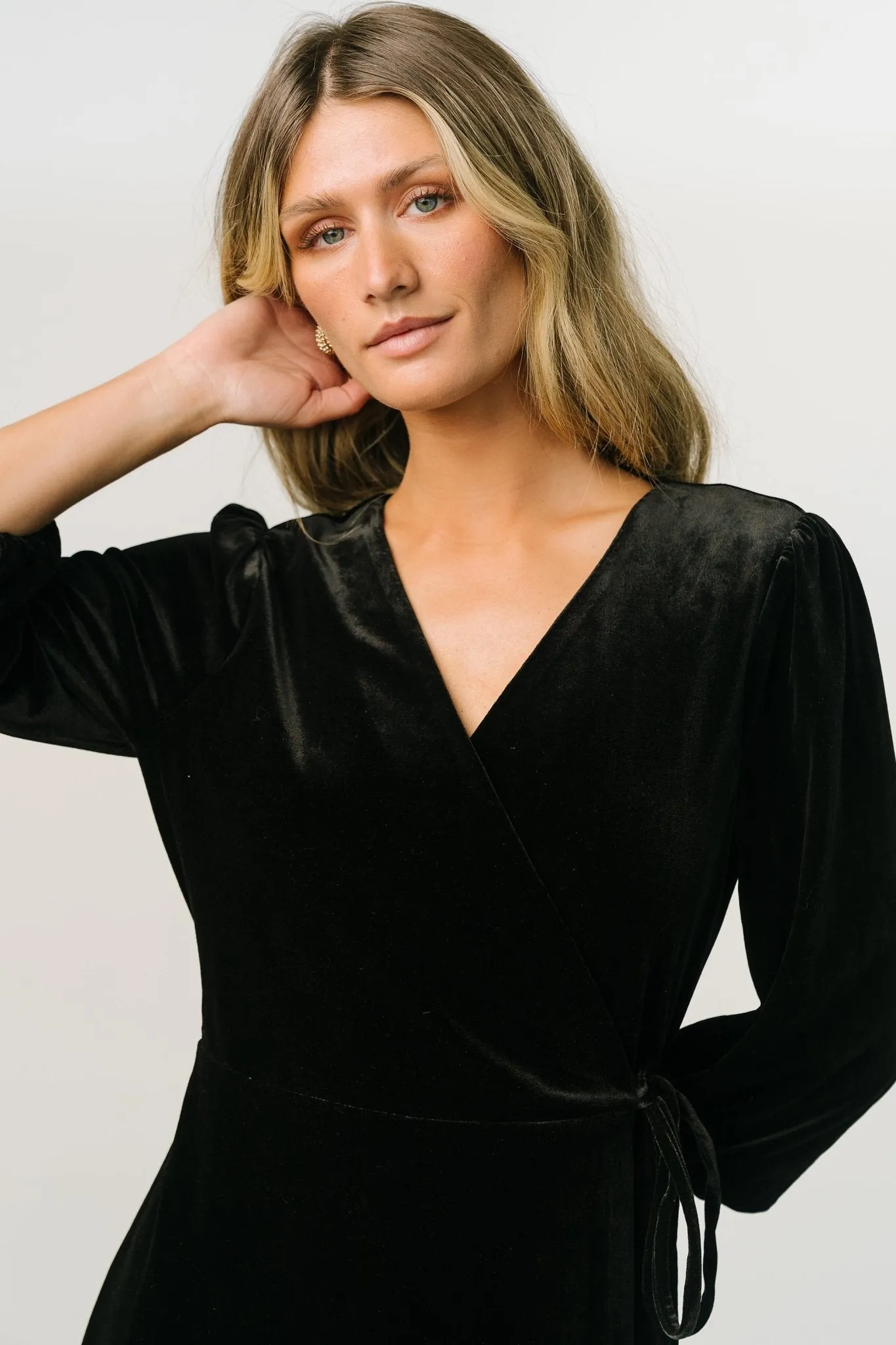 Beckinsale Velvet Wrap Dress | Black